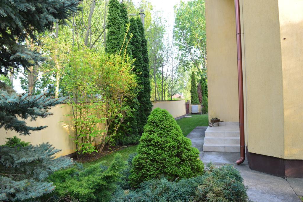 Villa - Zmrd Zamárdi Exteriör bild